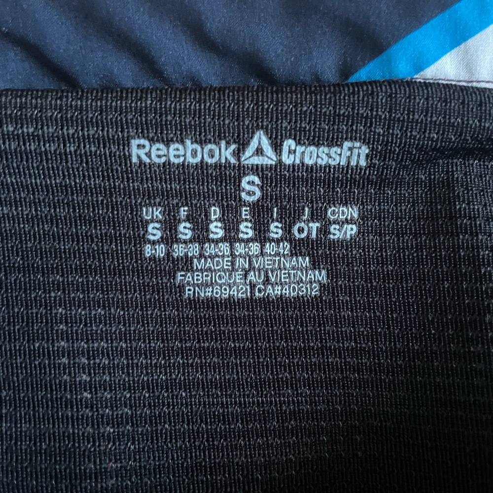 Women’s REEBOK CrossFit Shorts Size Small - Picture 2 of 6